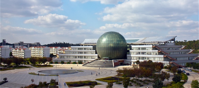 南京財經大學廣場 南京財經大學廣場